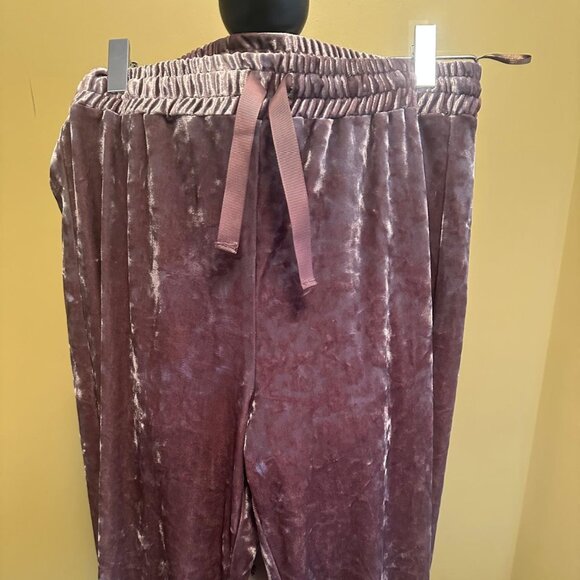 2/$20 TOPSHOP PL CRUSHED VELVET LEGGINGS - Picture 3 of 5